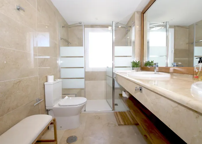 Port Seashore Apartment *