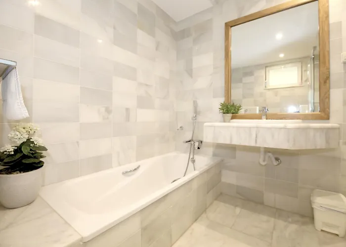 Port Seashore Apartment *