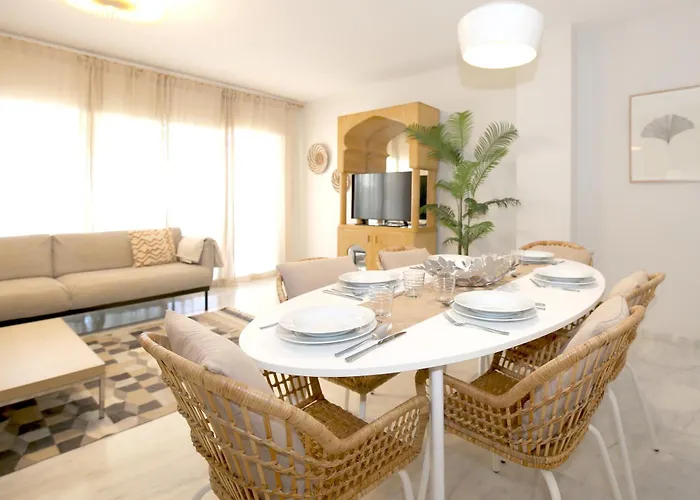 Port Seashore Apartment *